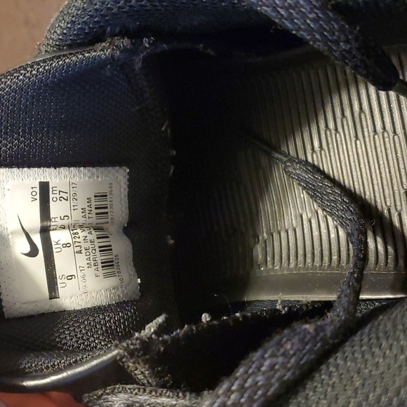 Nike Kobe Bryant Mamba Rage Komodo Dragon Size 9 AJ7281-020 Dark Grey Black. - Picture 3 of 5